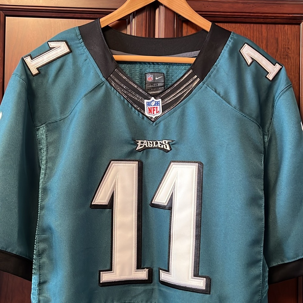NFL Philadelphia Eagles Wentz #11 Green Classic Jersey! - Picture 2 of 9
